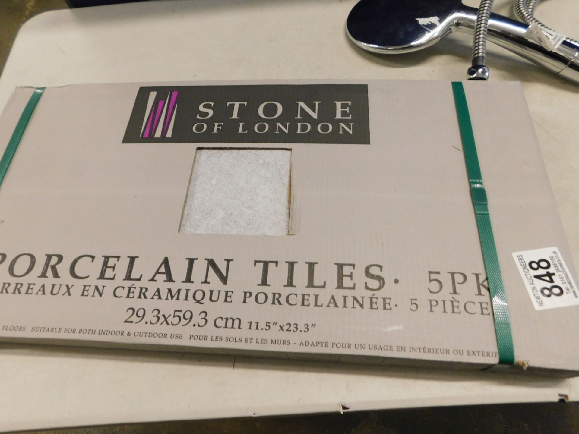 1 BOXED SET OF STONE OF LONDON PORCELAIN TILES (29.3 X 59.3) RRP Â£29.99