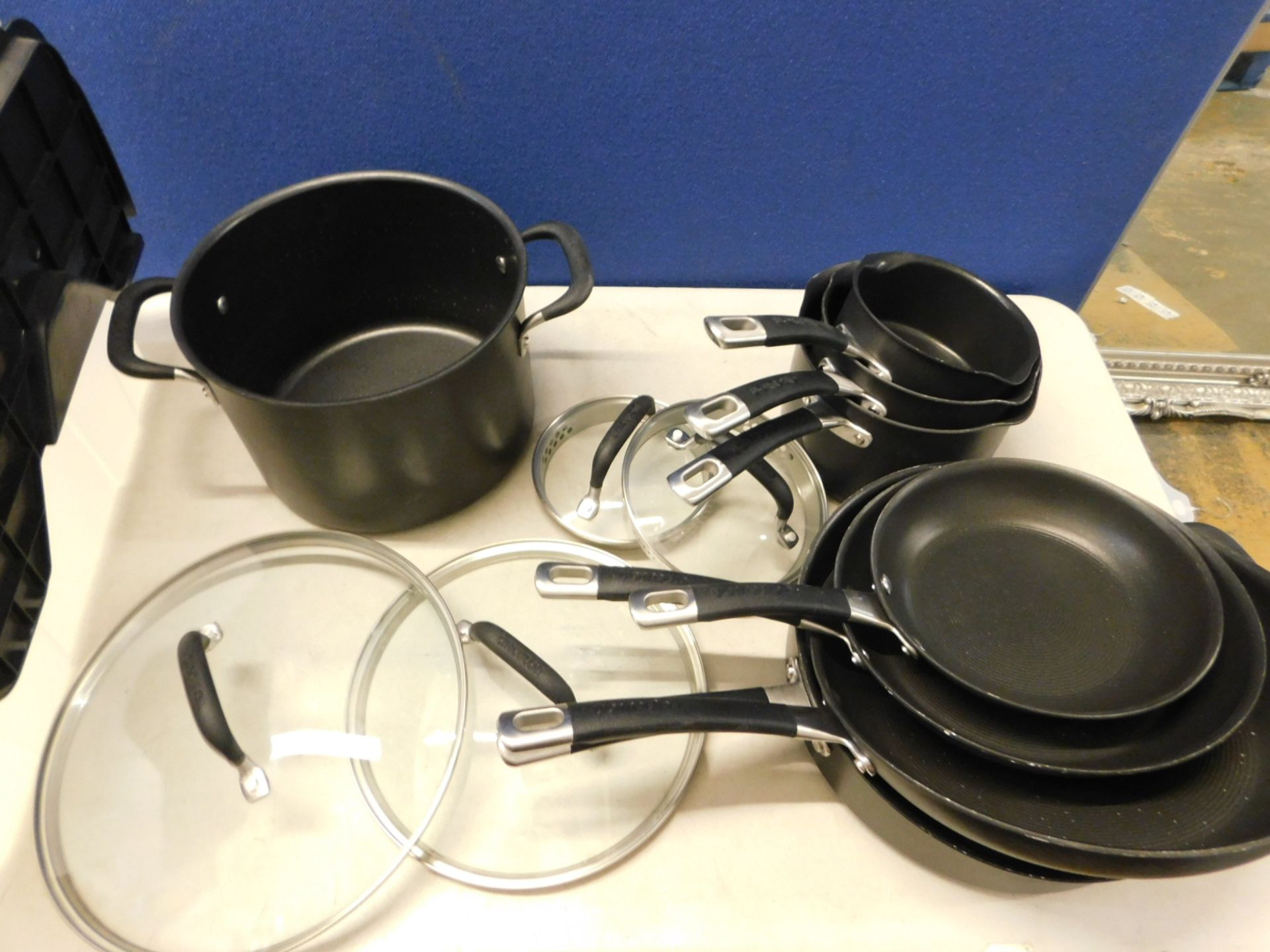 1 CIRCULON PREMIER PROFESSIONAL 10 PIECE HARD ANODISED PAN SET RRP Â£199