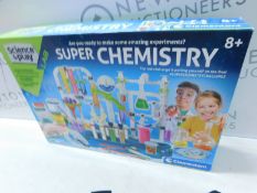 1 BOXED CLEMENTONI SUPER CHEMISTRY LAB (8+ YEARS) RRP Â£24.99