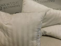 1 PAIR OF 2 HOTEL GRAND DOUBLE TOP GOOSE FEATHER & GOOSE DOWN PILLOWS RRP Â£39.99