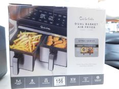 1 BOXED SUR LA TABLE DUAL BASKET AIR FRYER, 7.6L RRP Â£129