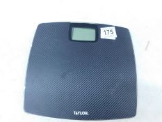 1 TAYLOR DIGITAL BATHROOM SCALE RRP Â£29.99