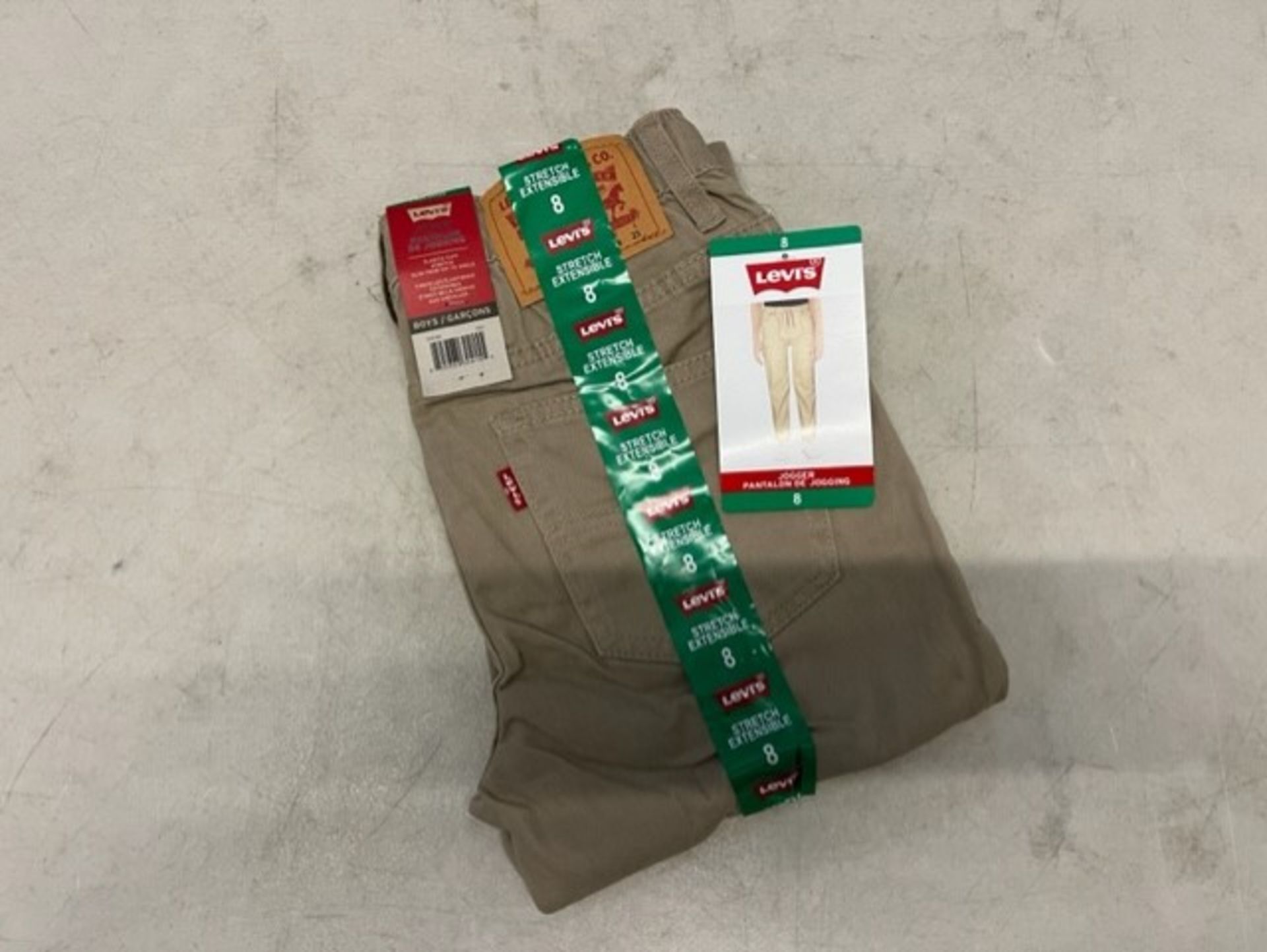 1 BRAND NEW BOYS LEVIS JOGGER WITH ELASTIC CUFF, SLIM FROM HIP TO ANKLE, IN BEIGE SIZE 8 RRP Â£29