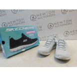 1 BOXED SKETCHERS AIR COOLED MEMORY FORM TRAINERS SIZE 4 RRP Â£59.99