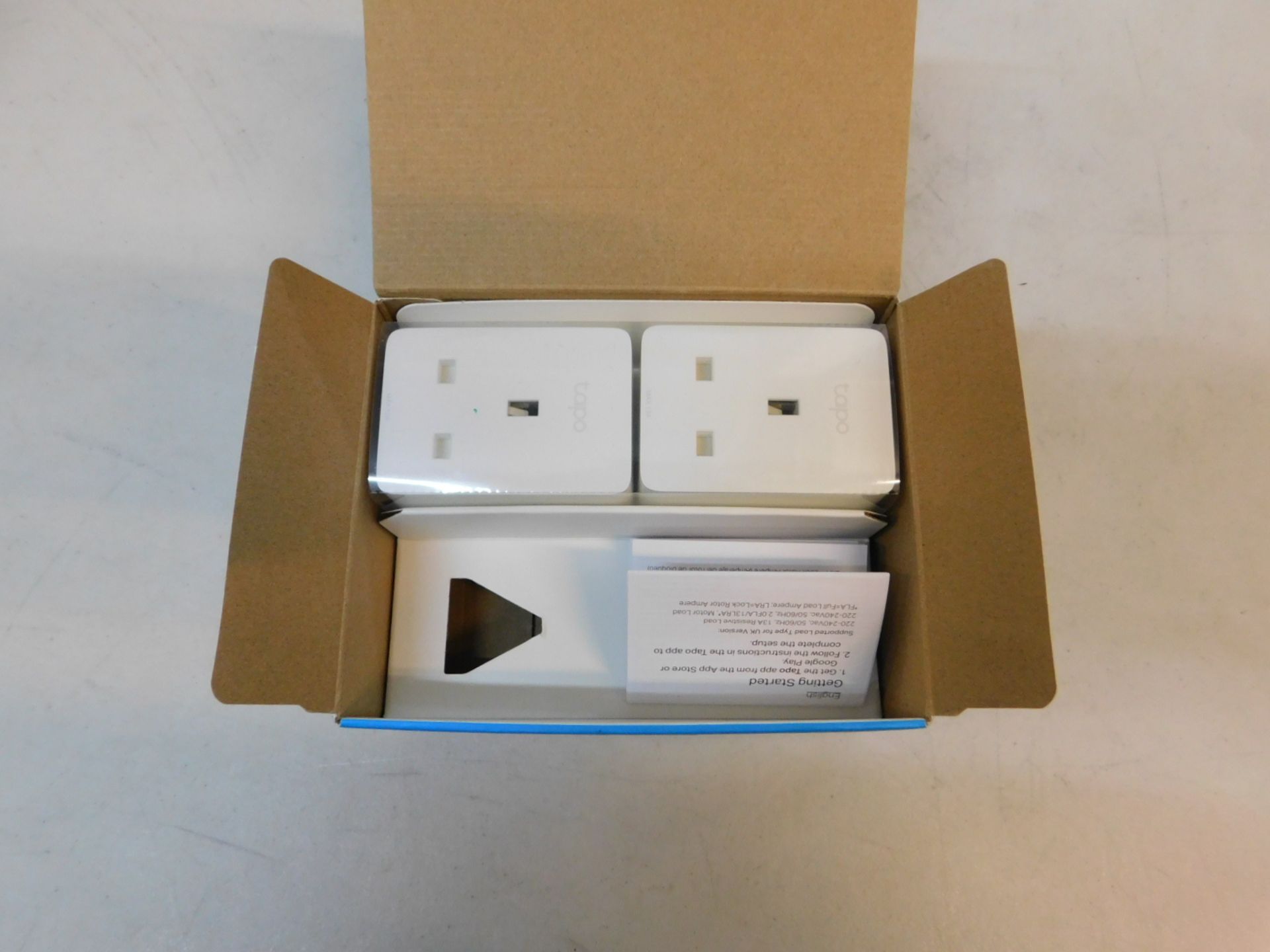 1 BOXED TAPO TP LINK MINI SMART WI-FI SOCKETS RRP Â£29.99 (ONLT 2 SOCKETS IN THE BOX)