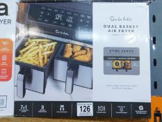 1 BOXED SUR LA TABLE DUAL BASKET AIR FRYER, 7.6L RRP Â£129