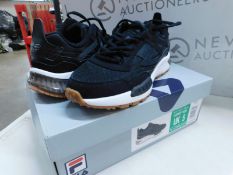 1 BRAND NEW PAIR OF LADIES FILA SETONA VIZ TRAINER UK SIZE 5 RRP Â£59