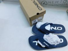 1 BOXED ONEILL JACK SLIPPERS SIZE 7 RRP Â£19