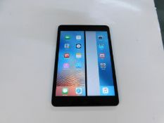 1 APPLE IPAD MINI 1ST GEN (A1432) 7.9" 16GB RRP Â£99 (SCREEN ISSUES PLEASE SEE PICTURE)