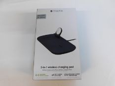 1 BOXED MOPHIE 3-IN-1 WIRELESS CHARGING PAD RRP Â£129.99