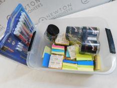 1 JOBLOT OF STATIONARY ITEMS RRP Â£59