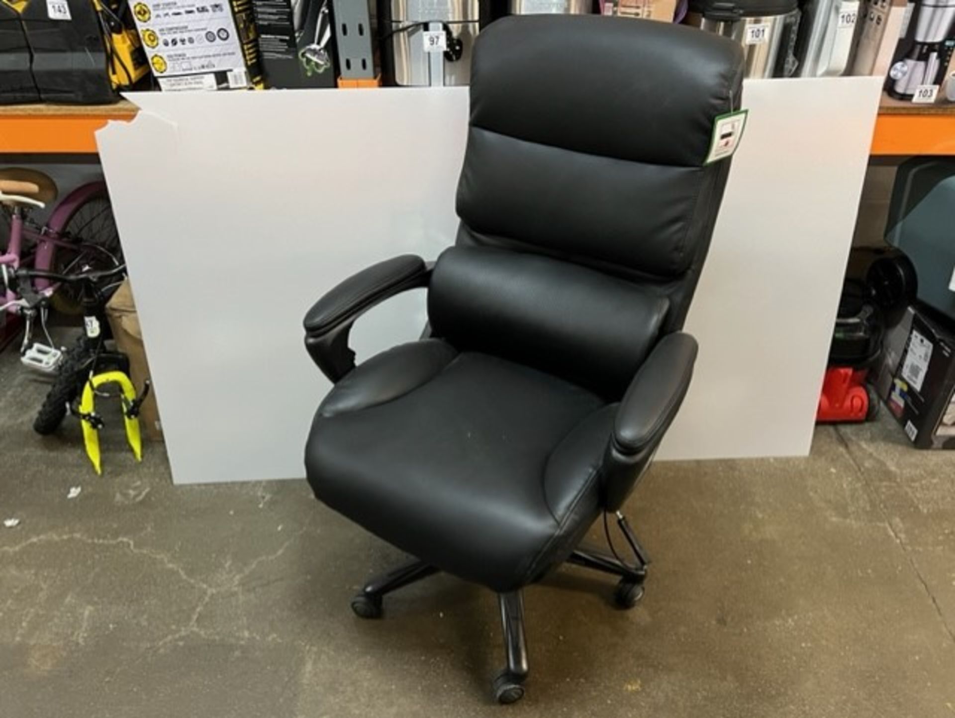 1 LA-Z-BOY AIR EXECUTIVE BLACK BONDED LEATHER OFFICE CHAIR RRP Â£299 (WORKING)