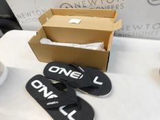 1 BOXED O'NEILL JACK SLIPPERS UK SIZE 9 RRP Â£24.99