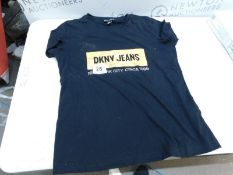 1 DKNY JEANS LOGO T-SHIRT IN BLACK SIZE S RRP Â£19