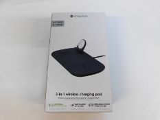 1 BOXED MOPHIE 3-IN-1 WIRELESS CHARGING PAD RRP Â£129.99