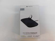 1 BOXED MOPHIE 3-IN-1 WIRELESS CHARGING PAD RRP Â£129.99