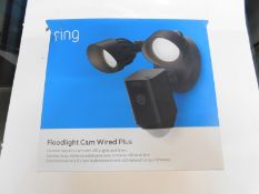 1 BOXED FLOODLIGHT CAM WIRED PLUS RRP Â£129.99