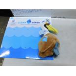 1 SPUNKY PUP CLEAN EARTH DOG TOY RRP Â£4.99