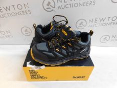 1 BOXED DEWALT STEEL TOE CAP WORK BOOTS SIZE 9 RRP Â£49.99