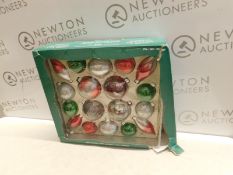 1 BOXED 3.5 INCHES (9CM) ASSORTED CHRISTMAS GLASS ORNAMENTS RRP Â£39 (3 BROKEN)