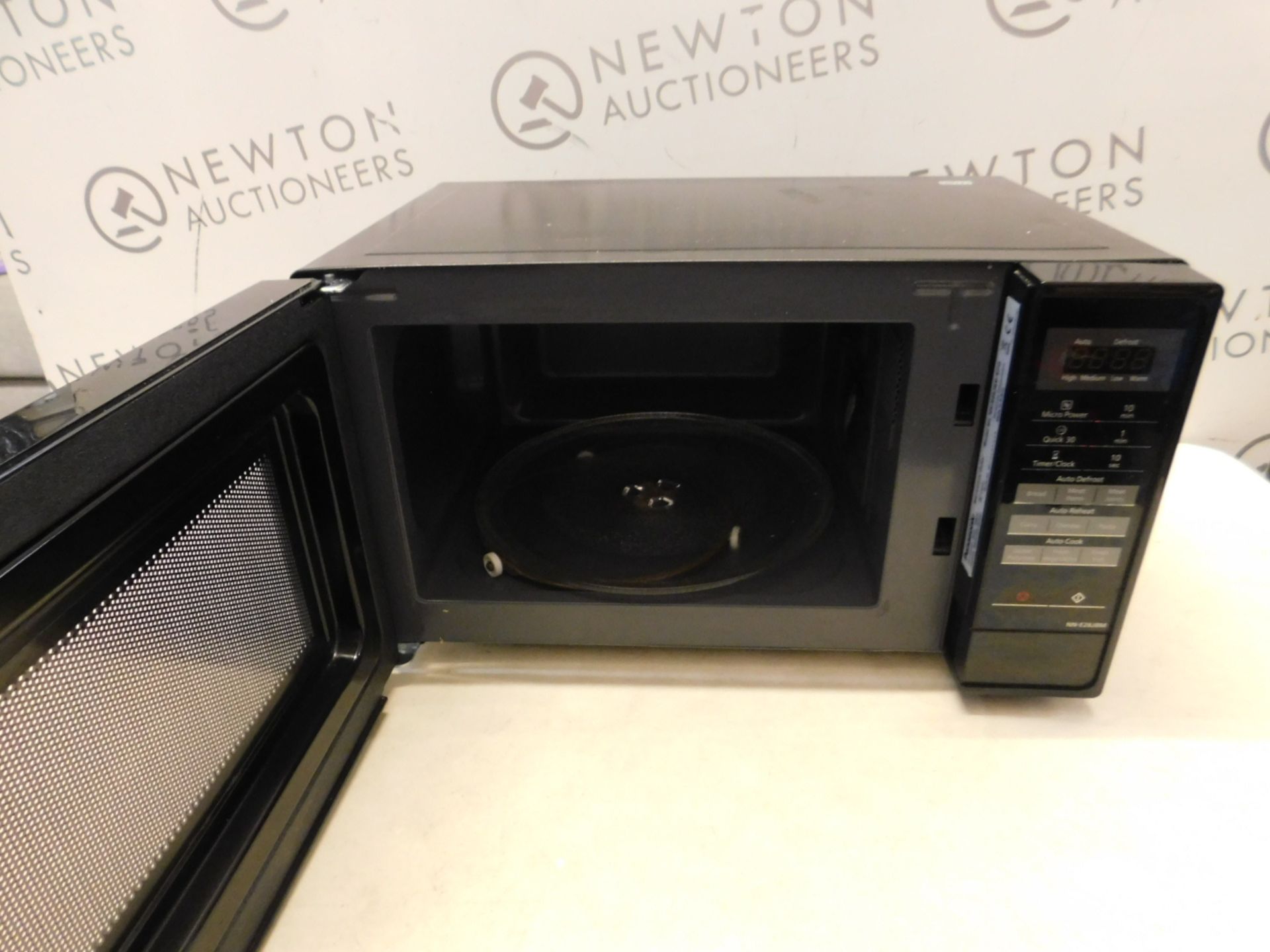 1 PANASONIC NN-E28JBM 800W 20L BLACK MICROWAVE OVEN RRP Â£89.99