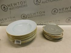 1 SET OF 12 CHURCHILL STONECAST TRIANGLE PLATES AND 12 X CHURCHILL STONECAST ROUND WIDE RIM BOWLS