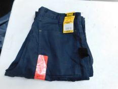 1 DEWALT WORK PANTS SIZE 34 X 32 RRP Â£29.99