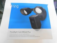 1 BOXED FLOODLIGHT CAM WIRED PLUS RRP Â£129.99