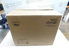 1 BOXED BRITAX RÃ–MER EVOLVAFIX CAR SEAT RRP Â£163.99