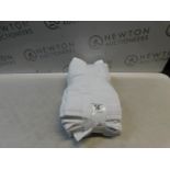 1 SET OF 9 GRAND HOSPITALITY HAND TOWELS RRP Â£29.99