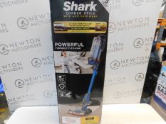 1 BOXED SHARK DUO CLEAN TRUE PET CORDLESS VACUUM CLEANER RRP Â£299.99