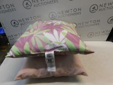 1 SET OF 2 ARLE HOME FASHION CUSHIONS RRP Â£22.99