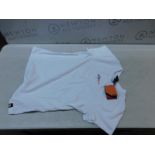 1 LADIES ELLESSE T-SHIRT IN WHIT SIZE 14 RRP Â£14.99