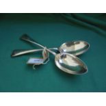 Pair of silver dessert serving spoons (Sheffield 1931) 4 3/4oz