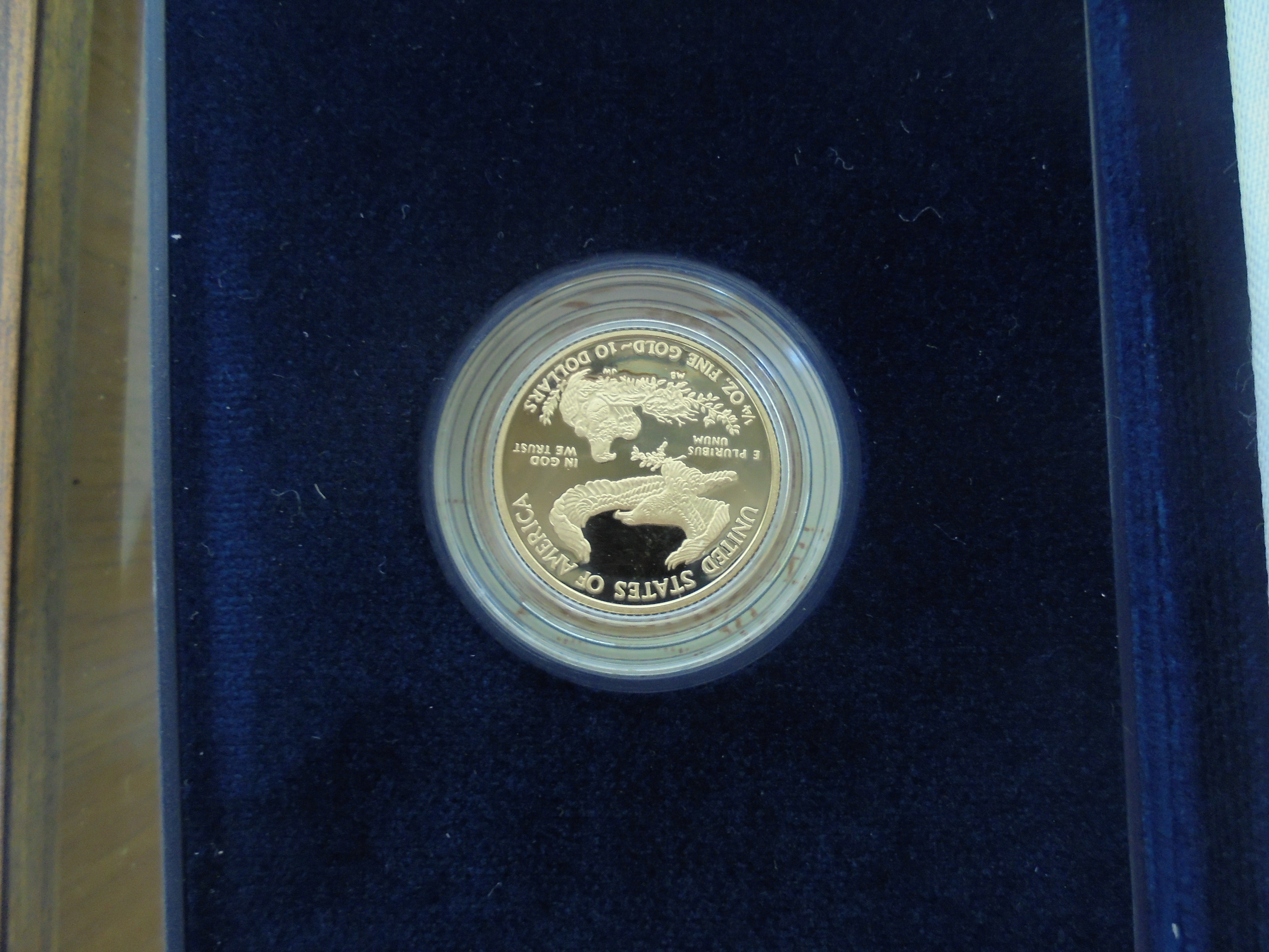 Superb American Eagle 1 1/4oz proof gold bullion coin issued by United States Mint dated 2012 in - Image 3 of 3