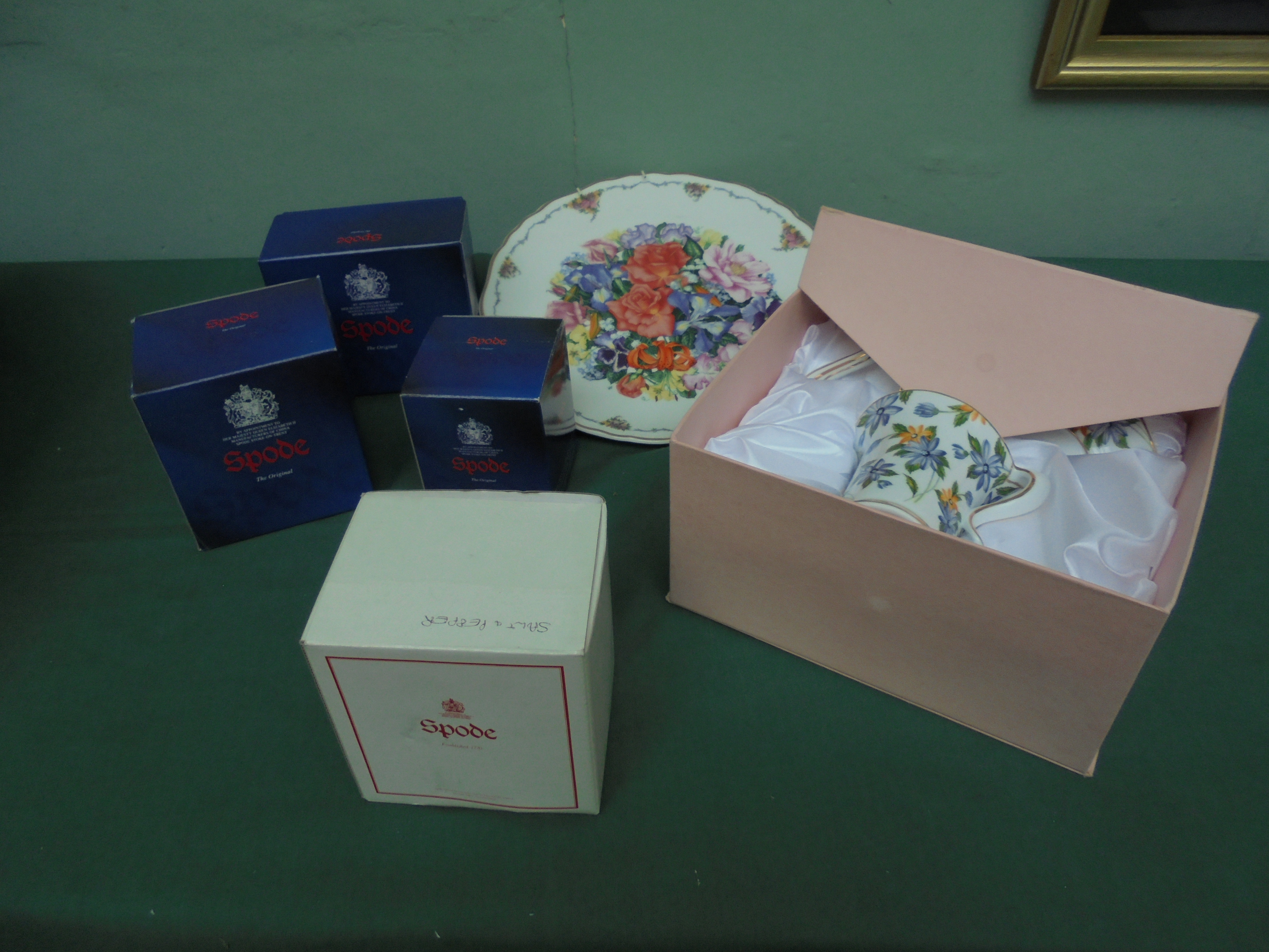 5 boxed Spode bone china items and additional Royal Albert plate