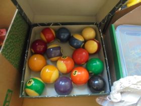 2 boxes of competition pool balls