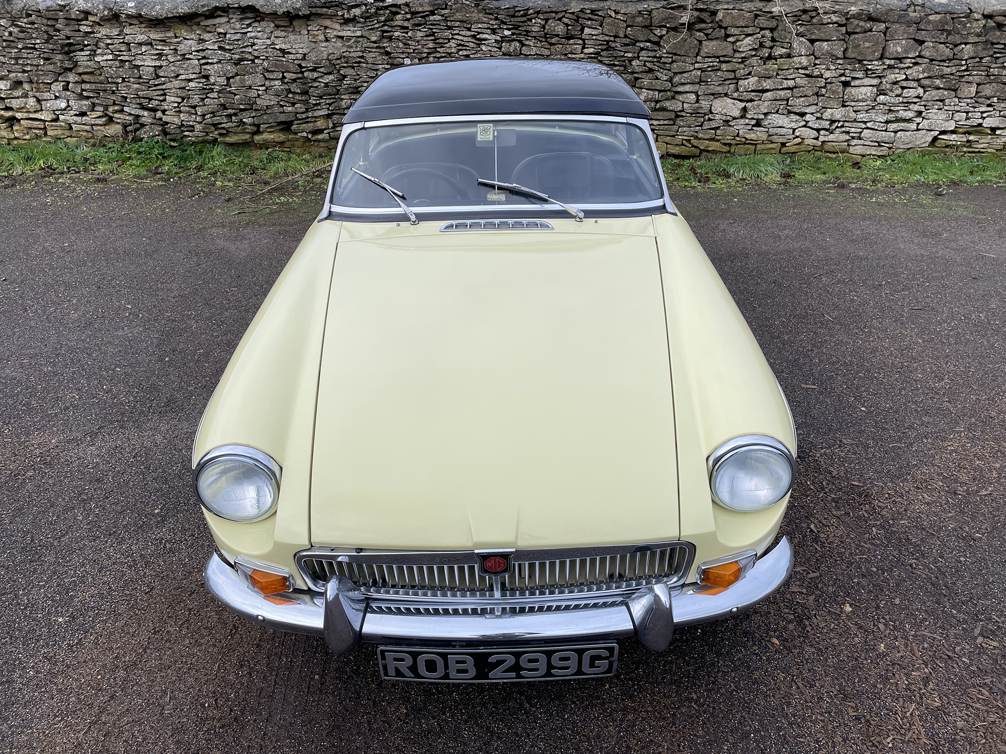 1969 MGB Roadster Reg. no. ROB 299G Chassis no. GHN4156082G Engine no. 18GDRWEH5162 - Image 3 of 26