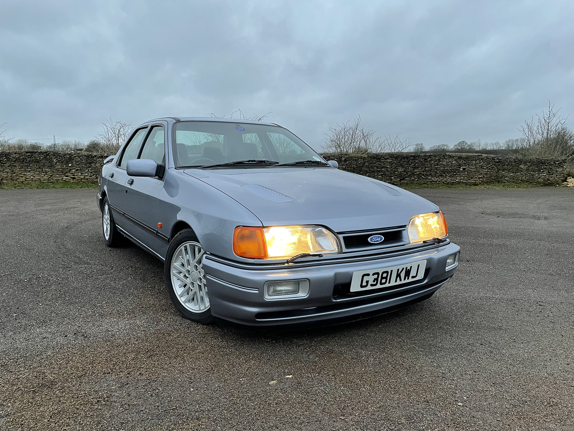 1989 Ford Sierra RS Cosworth Reg. no. G381 KWJ Chassis no. WF0FXXGBBFKR01249 - Image 13 of 26