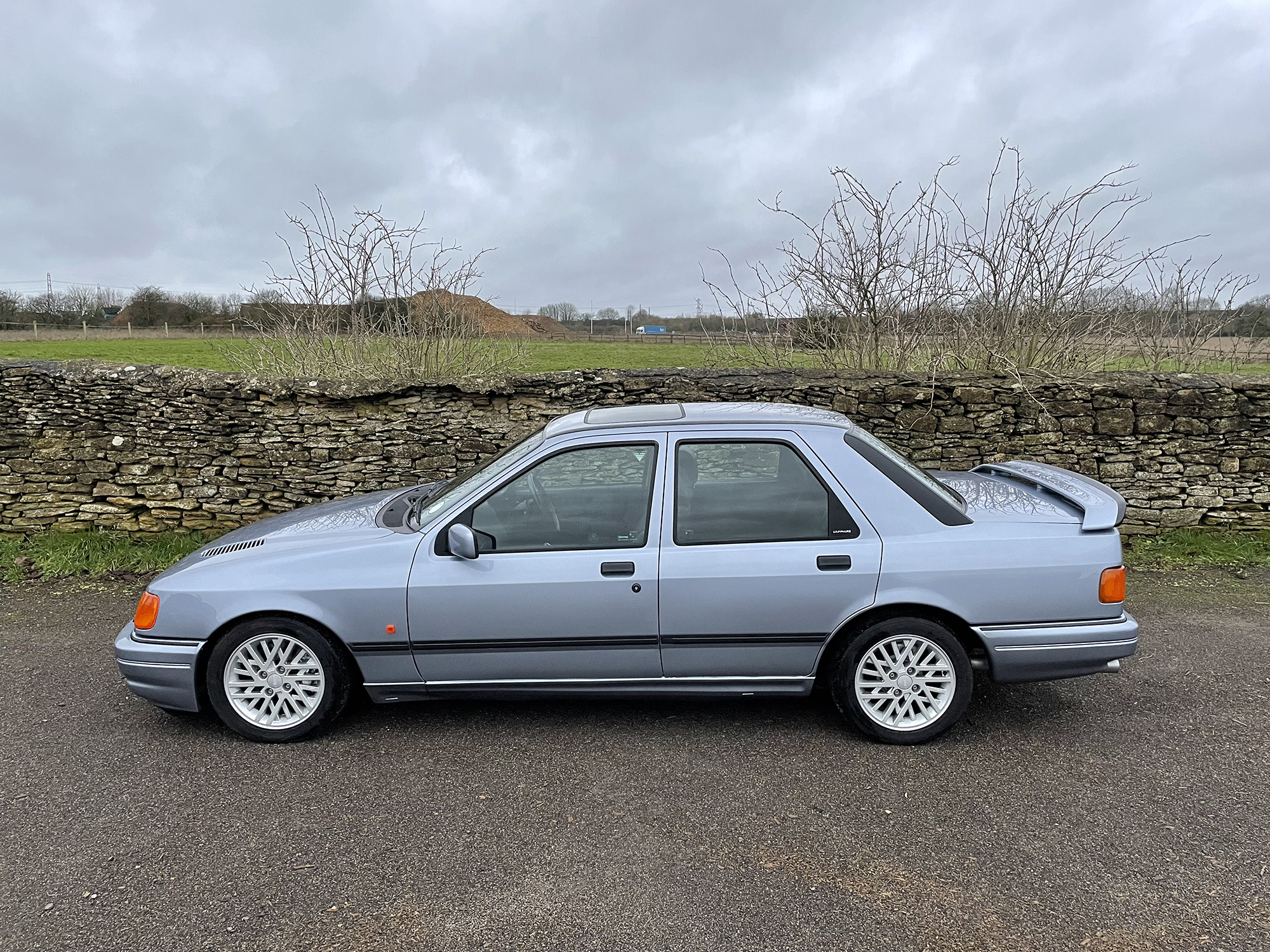 1989 Ford Sierra RS Cosworth Reg. no. G381 KWJ Chassis no. WF0FXXGBBFKR01249 - Image 4 of 26