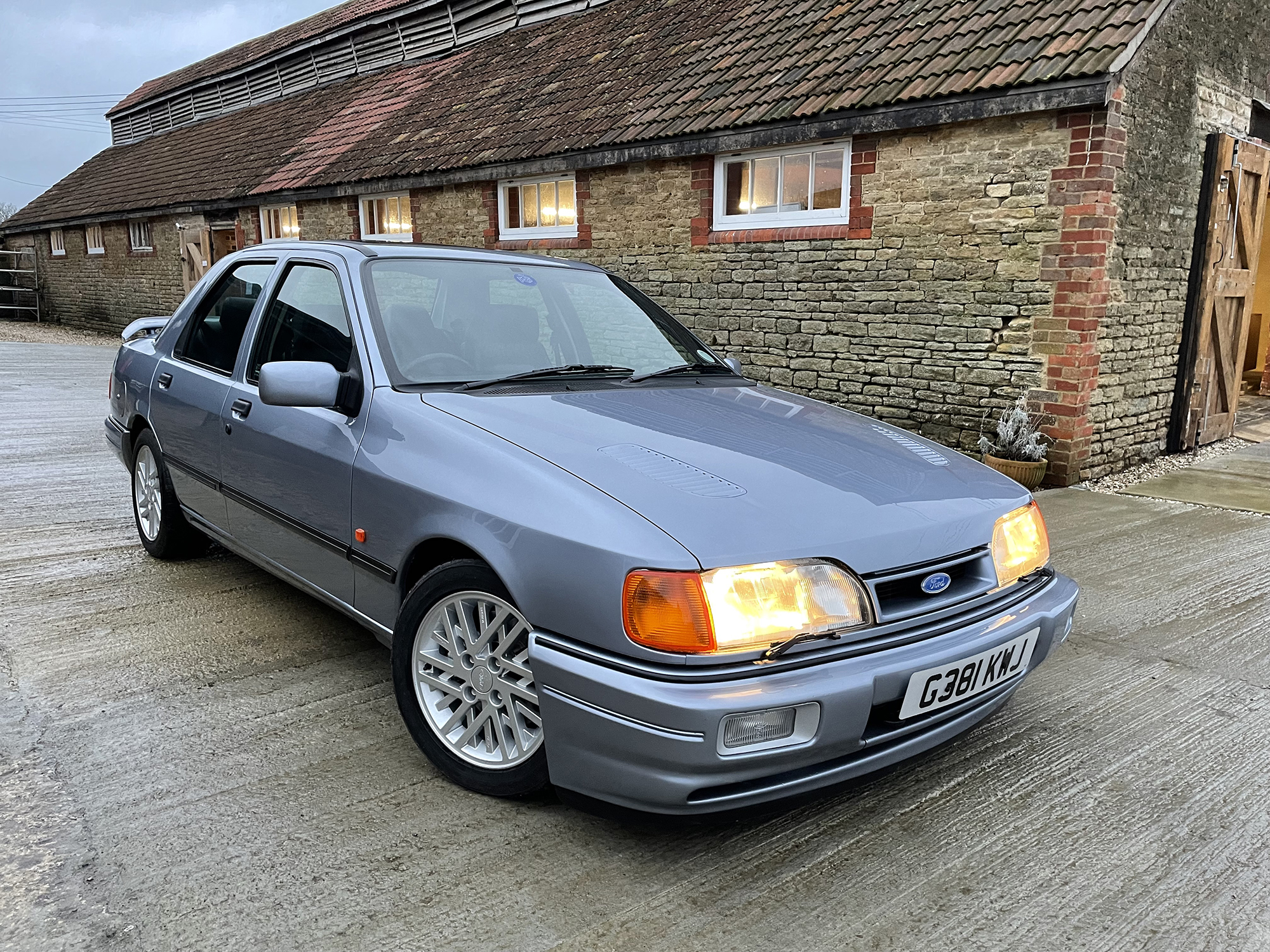 1989 Ford Sierra RS Cosworth Reg. no. G381 KWJ Chassis no. WF0FXXGBBFKR01249 - Image 12 of 26