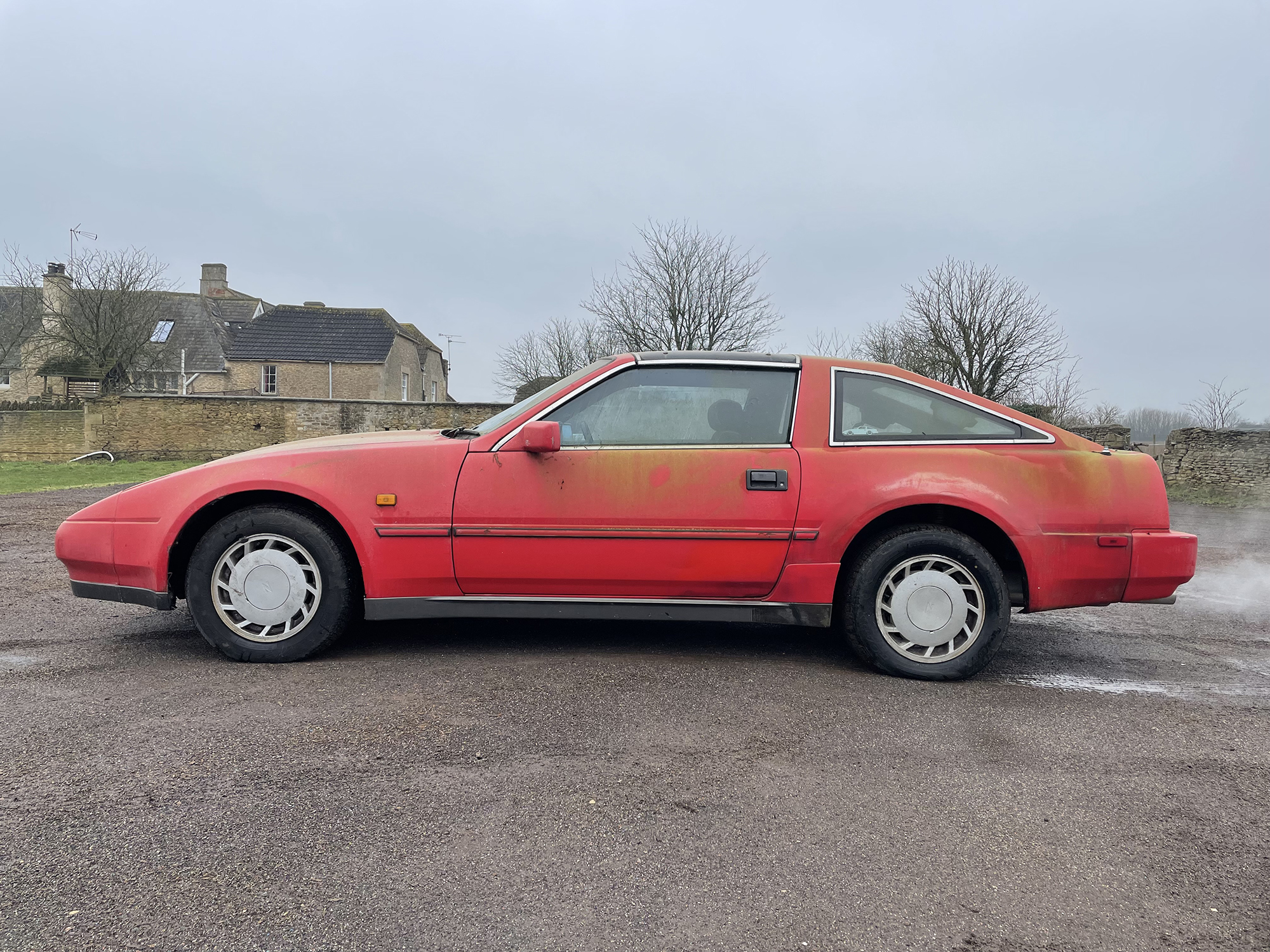 1986 Nissan 300ZX Z31 Reg. no. E660 CNL Chassis no. JN10HGZ31U0030368 Engine no. VG30-071737 - Image 9 of 18