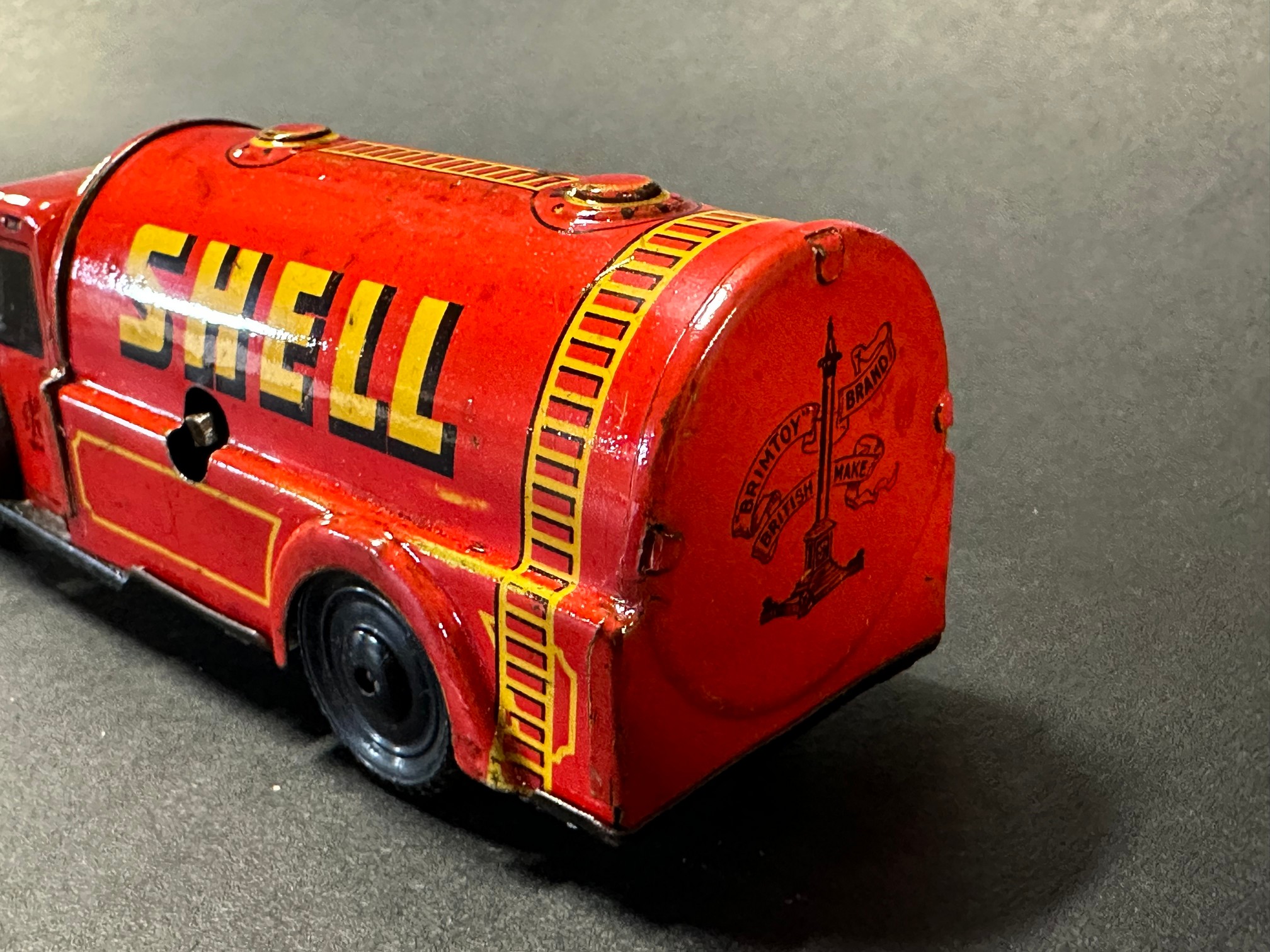 A Shell penny toy tinplate clockwork tanker. - Image 4 of 5