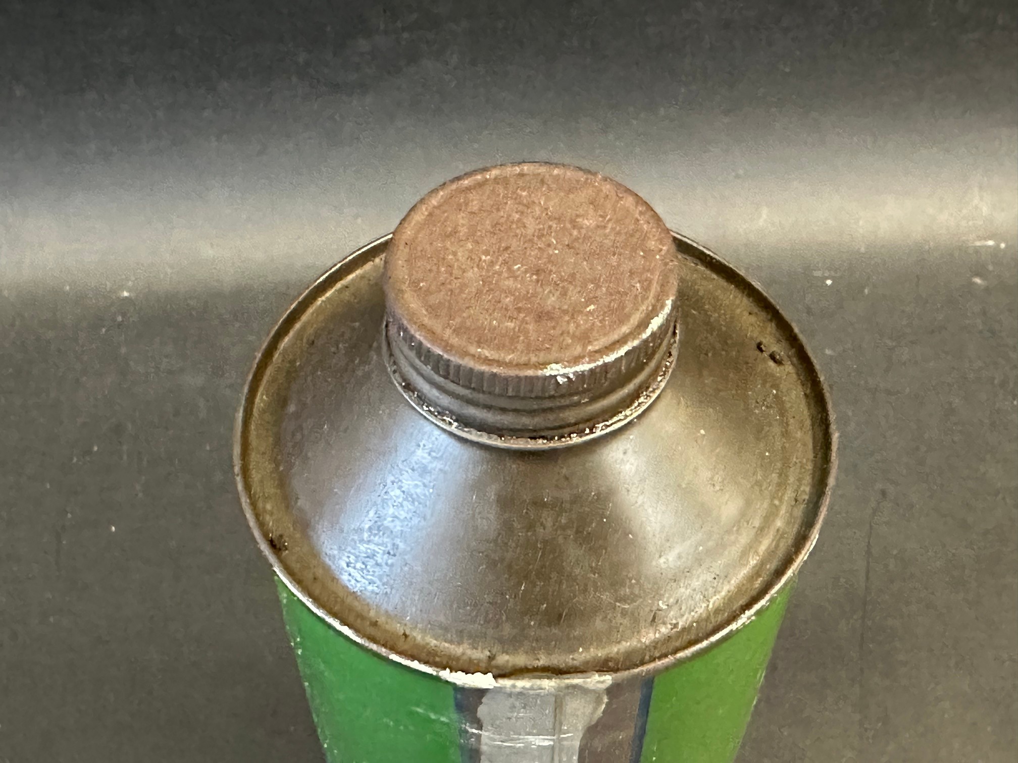 A Duckham's Gear Oil quart can. - Bild 3 aus 4
