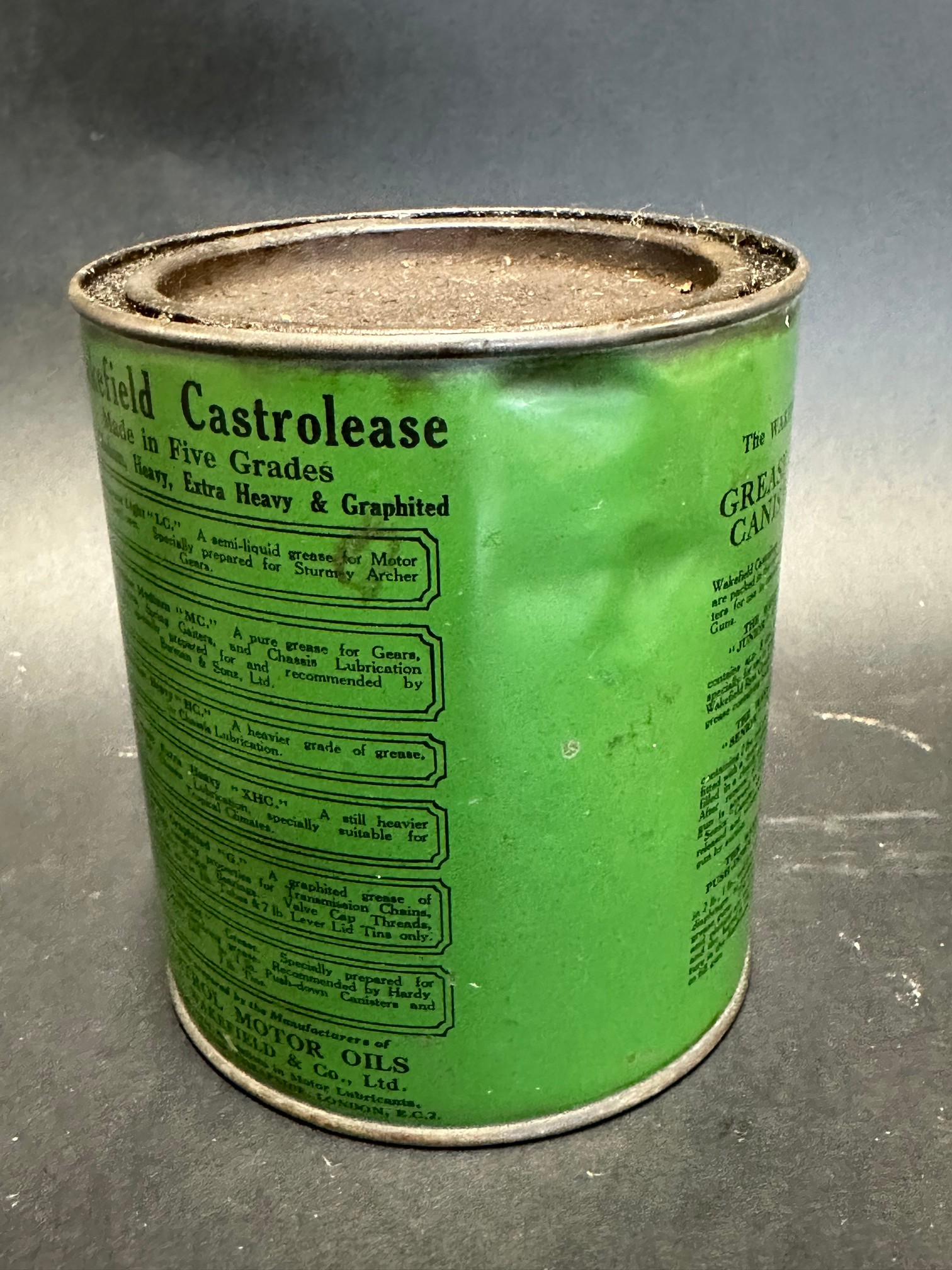 A Wakefield Castrolease 2lb grease tin. - Image 2 of 4