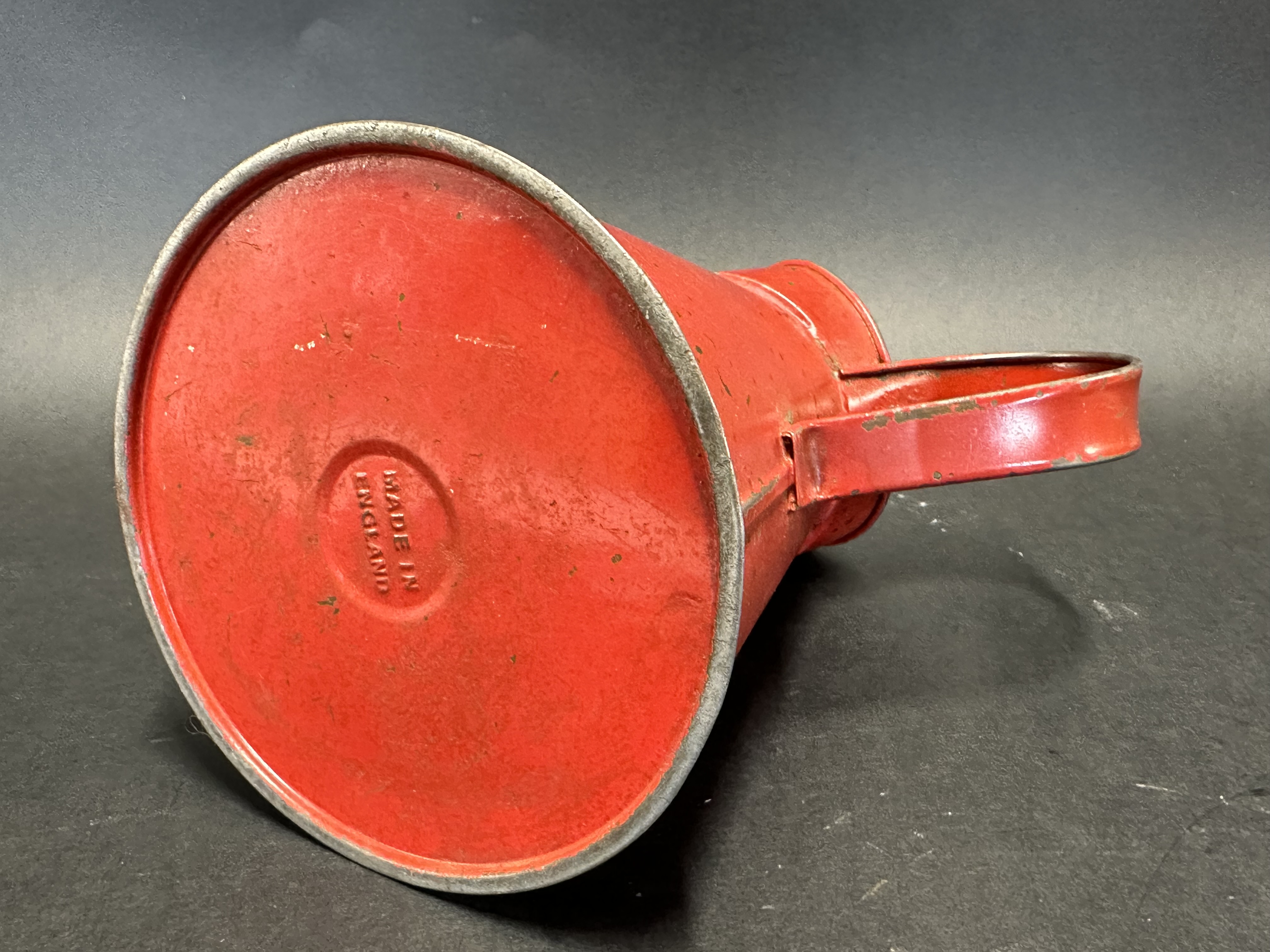 A Thelson quart measure dated 1945. - Image 5 of 6