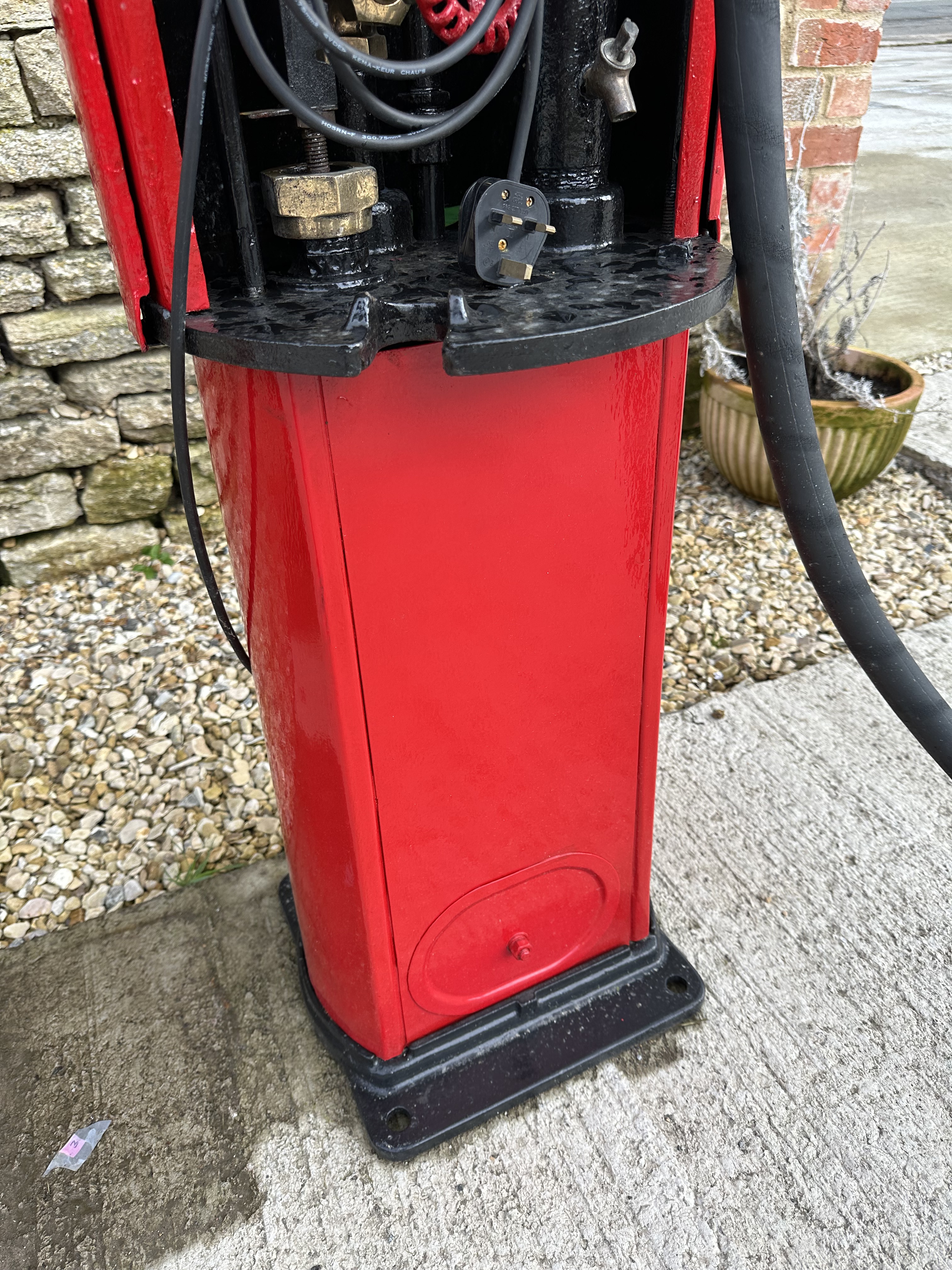 A Bowser hand-operated petrol pump, restored, with hose, nozzle and reproduction plastic petrol pump - Image 5 of 6