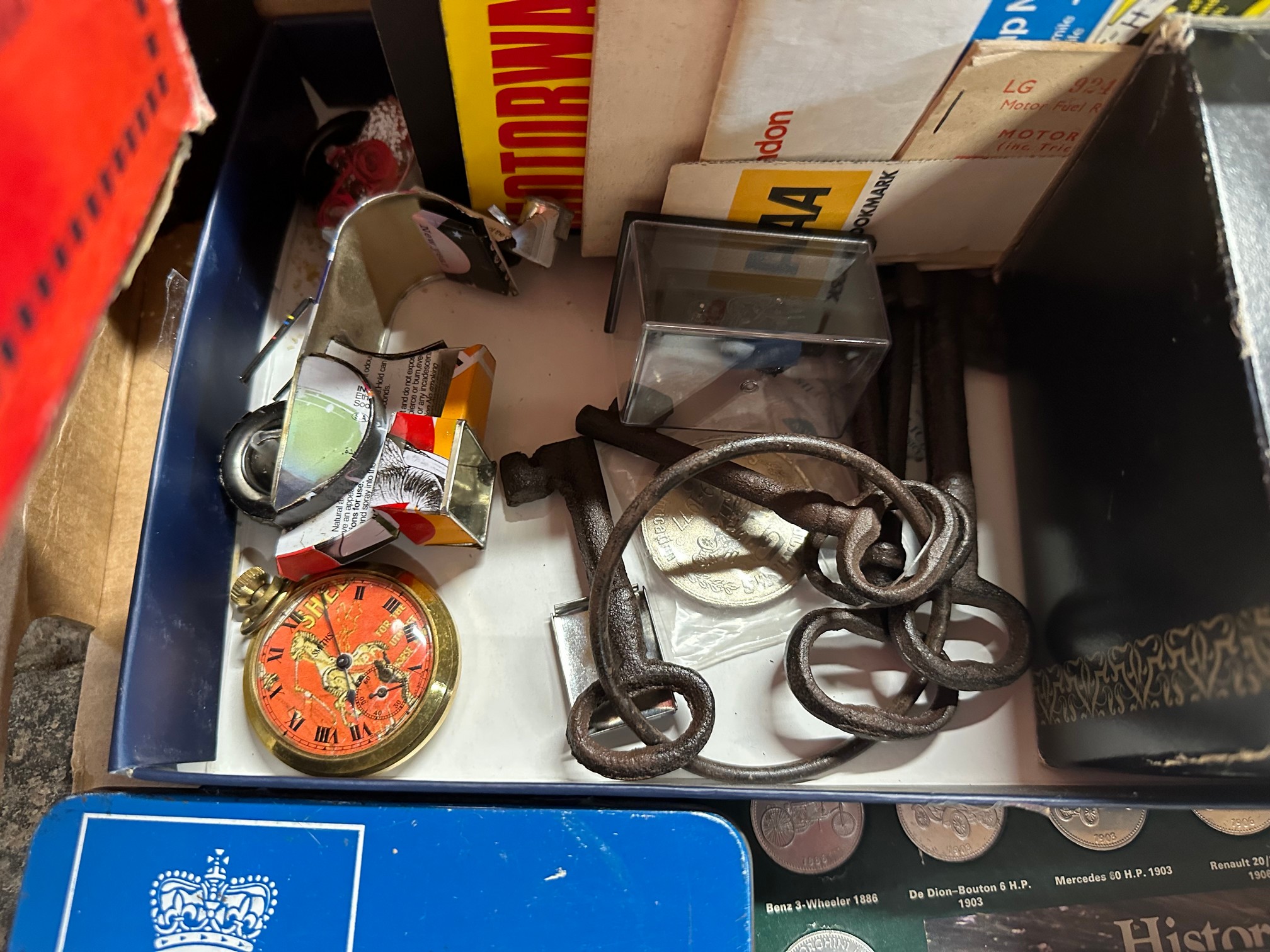 A quantity of mixed motoring collectables, original packaging etc. - Image 2 of 3