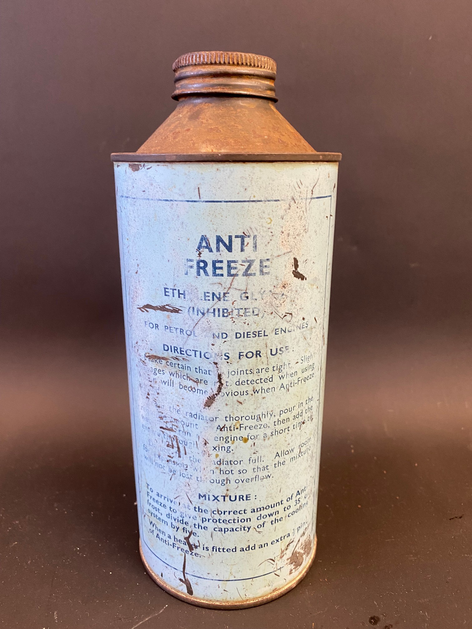 A rarely seen Royal Snowdrift Anti-Freeze cylindrical quart can. - Image 2 of 4