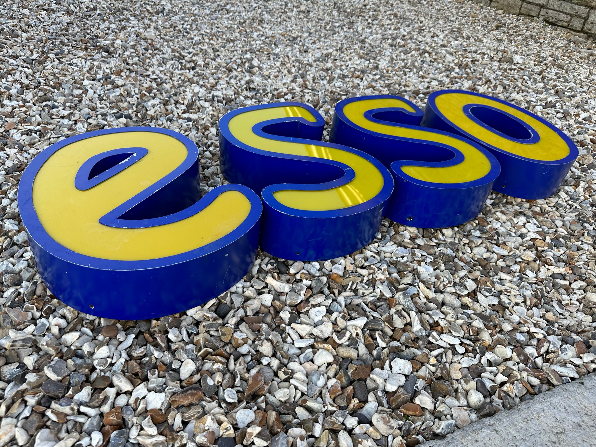 Four large metal framed letters spelling Esso, each letter approx. 17" h. - Image 2 of 2